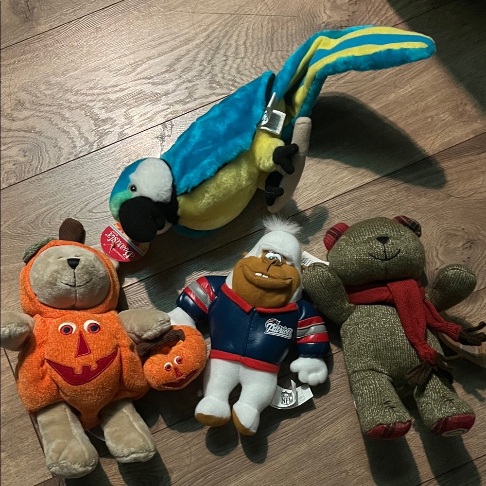 Small plush toys new with tag bundle
